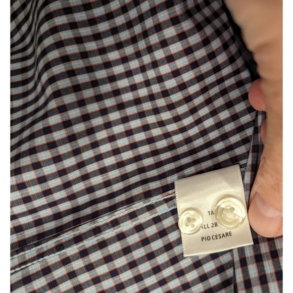 UnTUCKit Wrinkle Free 100% Cotton Blue and Red Plaid Long Sleeve Button Up XXL - Picture 3 of 7